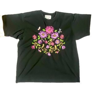 VTG Beyond The Pond Originals Floral Embroidered T-Shirt